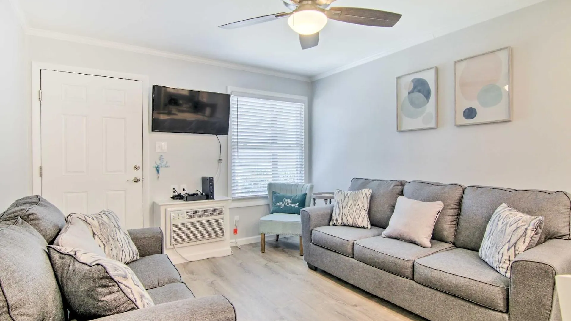 Ocean City Condo With Balcony - Walk To The Beach! 0*, Ocean City United States